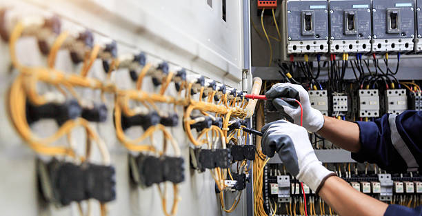 Professional Electrician technician working in Rock Port, MO